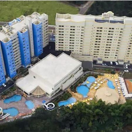 Aparthotel Golden Dolphin Caldas Novas Exterior foto